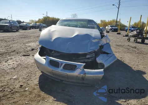 2001 Pontiac Grand Prix Gtp z USA, uszkodzony, nr VIN 1G2WR52111F270053